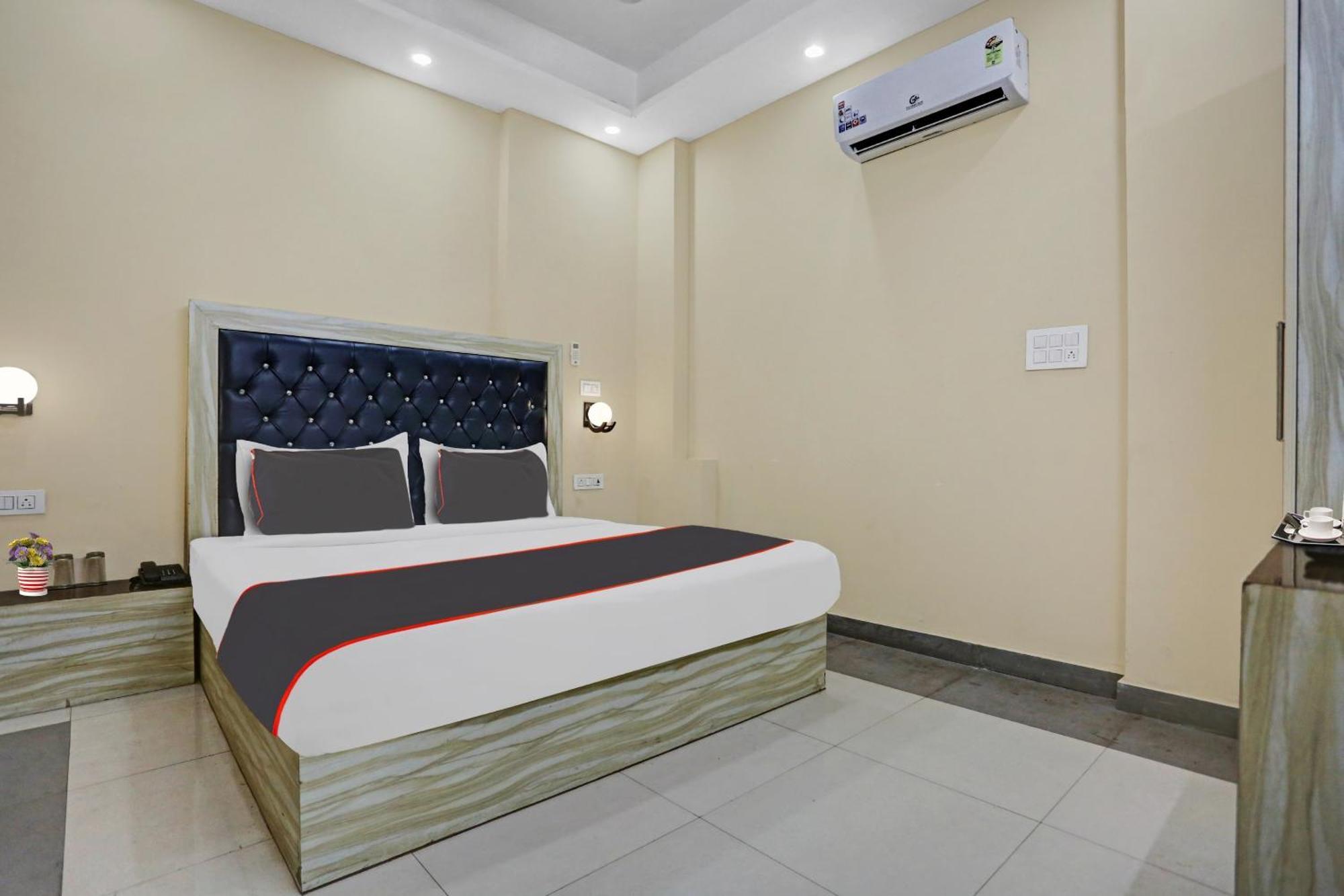 新德里 Collection O Metro View Ashok Vihar Near Shalimar Bagh Metro Station酒店 外观 照片