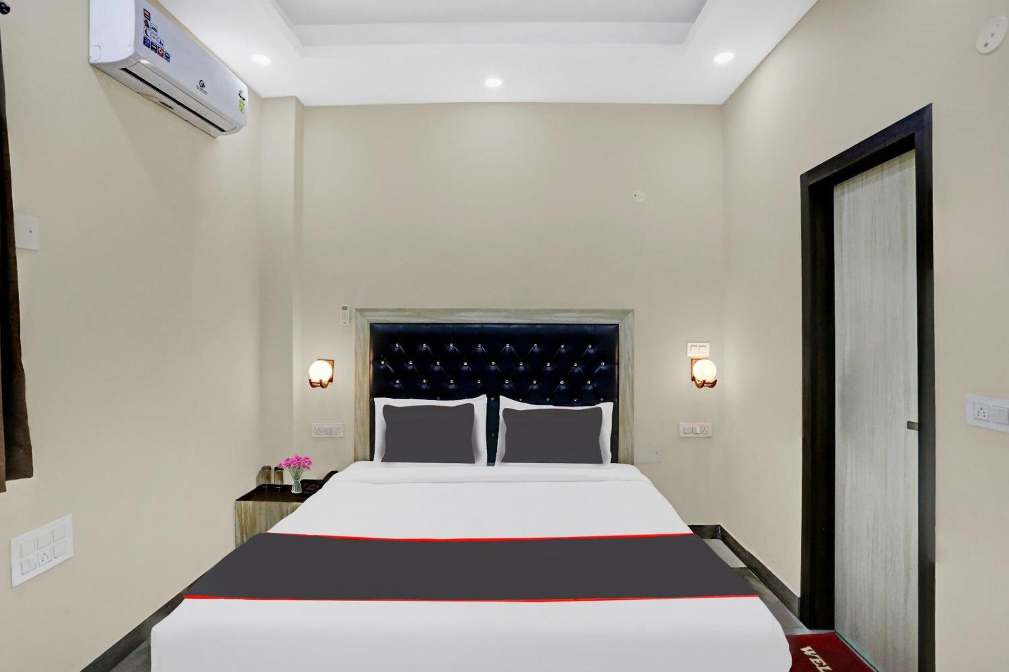 新德里 Collection O Metro View Ashok Vihar Near Shalimar Bagh Metro Station酒店 外观 照片