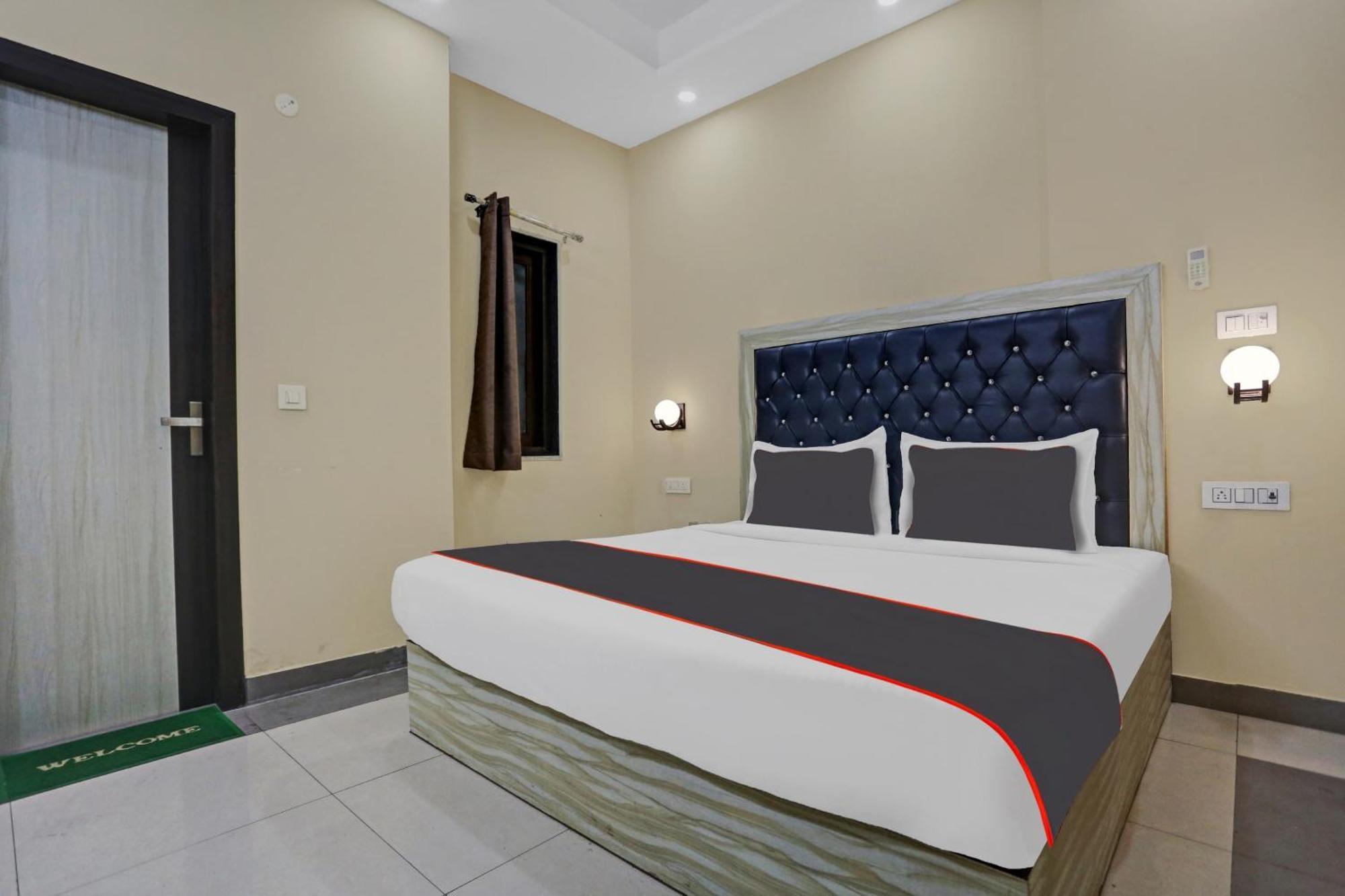 新德里 Collection O Metro View Ashok Vihar Near Shalimar Bagh Metro Station酒店 外观 照片